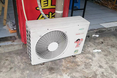 江夏空调突然不制冷只吹自然风怎么办？